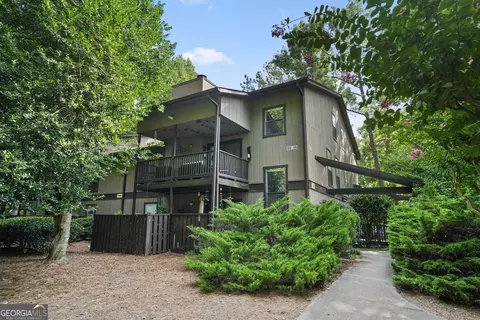 906 River Run Dr, Atlanta, GA 30350