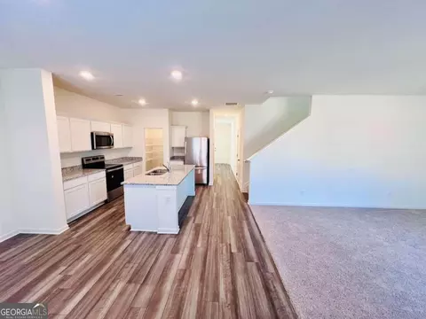 7526 Saffron Ave, Covington, GA 30014 photo 4