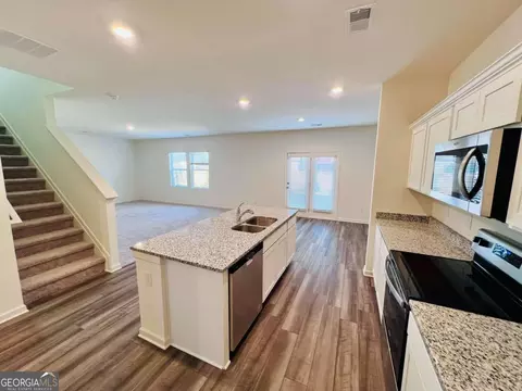 7526 Saffron Ave, Covington, GA 30014 photo 5