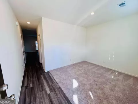 7526 Saffron Ave, Covington, GA 30014 photo 2