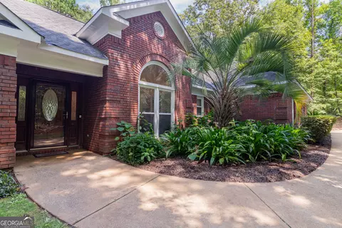 37 Oak Ct, Midland, GA 31820