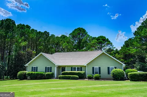 103 Planters Ridge Dr, Lagrange, GA 30240