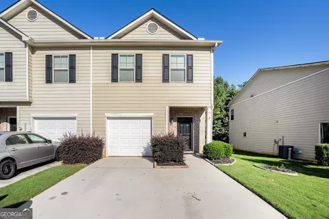 5231 Timber Hills Dr, Oakwood, GA 30566