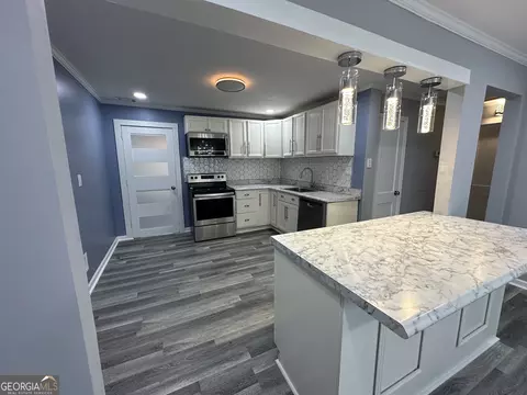 107 Pine Dr, Warner Robins, GA 31088 photo 8
