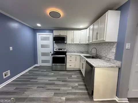 107 Pine Dr, Warner Robins, GA 31088 photo 9