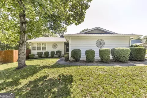 101 Lake Front Dr, Warner Robins, GA 31088