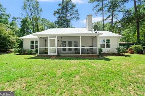 197 Thomas Dr SE, Eatonton, GA 31024