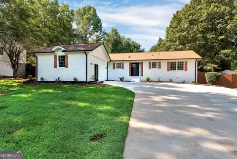4832 Red Oak Dr, Gainesville, GA 30506