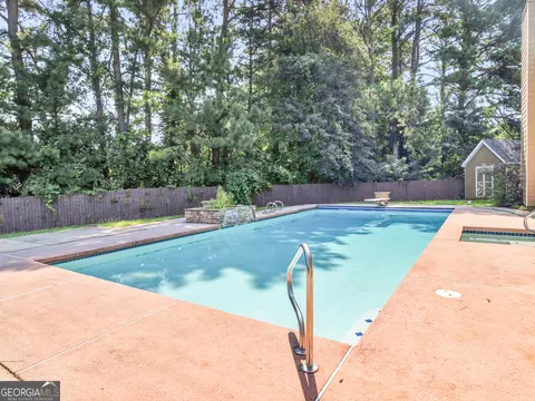 6742 Oakleigh Ct, Rex, GA 30273 photo 10