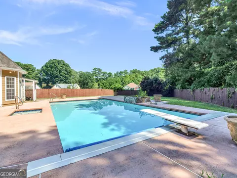 6742 Oakleigh Ct, Rex, GA 30273 photo 11