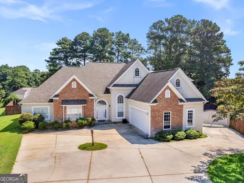 6742 Oakleigh Ct, Rex, GA 30273 photo 3