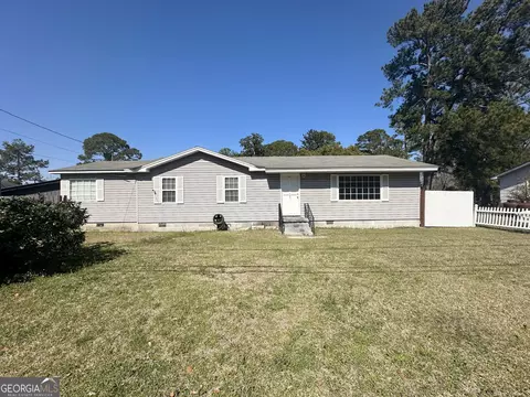 305 E Robinson St, Adel, GA 31620
