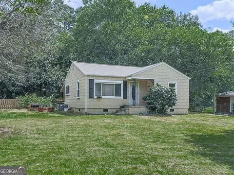 413 Hilltop Cir Ext SW, Mableton, GA 30126