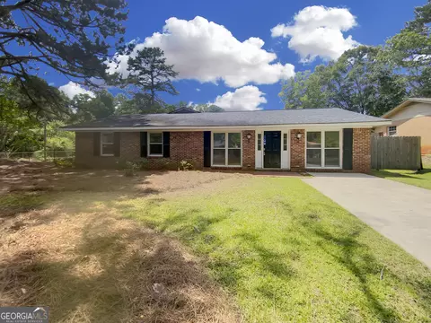 838 Pine Roc Dr, Stone Mountain, GA 30083