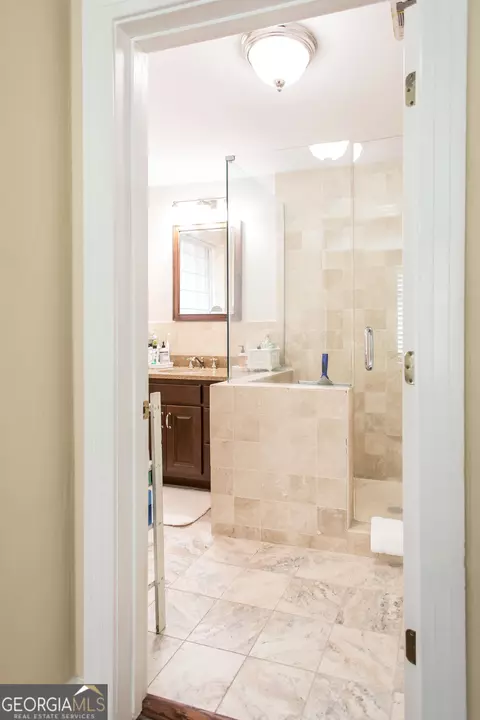 Bath - 504 Hendry St, Blackshear, GA 31516 photo 1 of 7