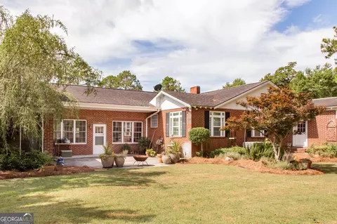 Exterior - 504 Hendry St, Blackshear, GA 31516 photo 18 of 22
