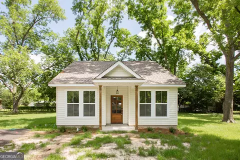 324 Walker St, Blackshear, GA 31516 photo 3
