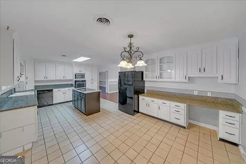 1216 Chennault Dr, Dublin, GA 31021 photo 10