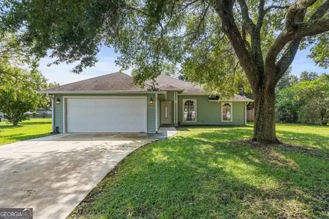 203 Greenbriar Rd, Kingsland, GA 31548