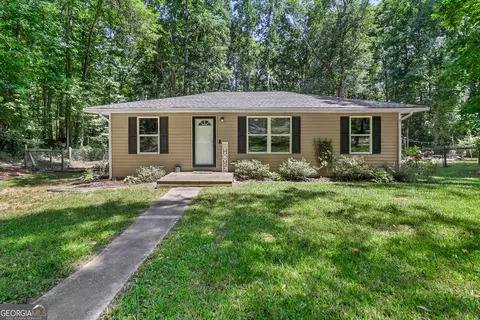 32 Pittman Dr, Whitesburg, GA 30185