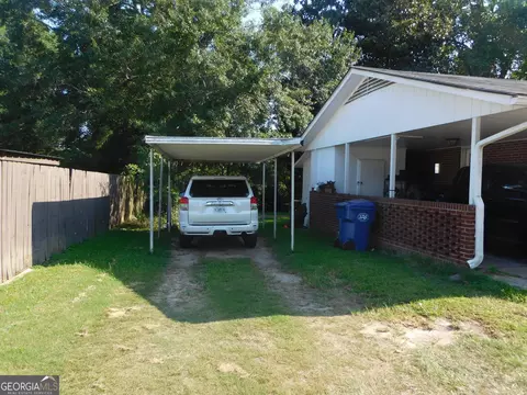 258 W May St, Winder, GA 30680 photo 5