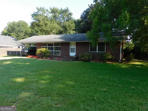 258 W May St, Winder, GA 30680 photo 2