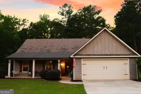 1061 Matthew Ln, Madison, GA 30650