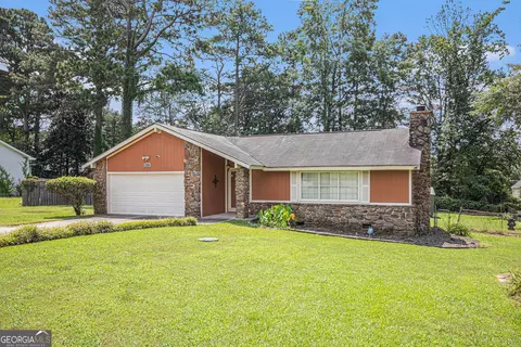 1120 Genny Ln, Riverdale, GA 30296
