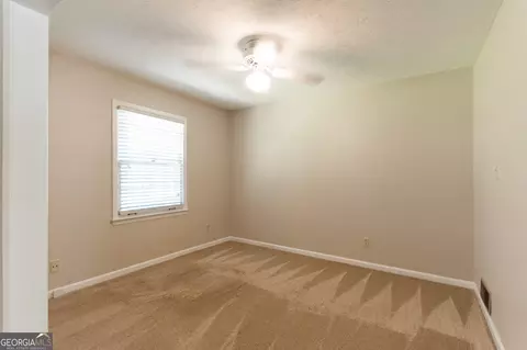 467 Brooks Rd, Brooks, GA 30205 photo 9