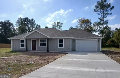 45 Galloway Dr, Folkston, GA 31537