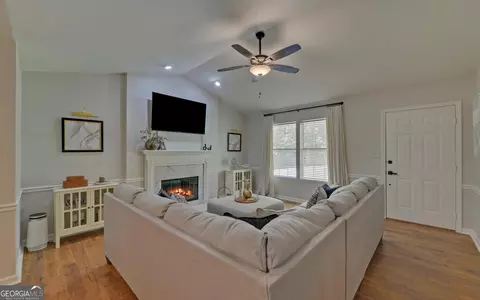 4052 Summit Chase, Gainesville, GA 30506 photo 6