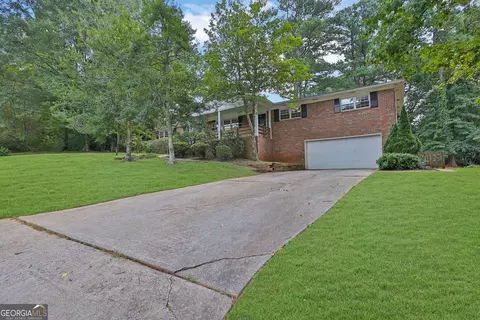 3831 Rena Ln SE, Smyrna, GA 30082