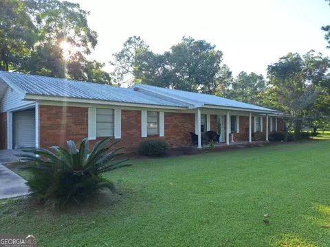 2170 Blackshear Hwy, Baxley, GA 31513