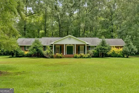 77 Oakridge Dr SE, Cartersville, GA 30121