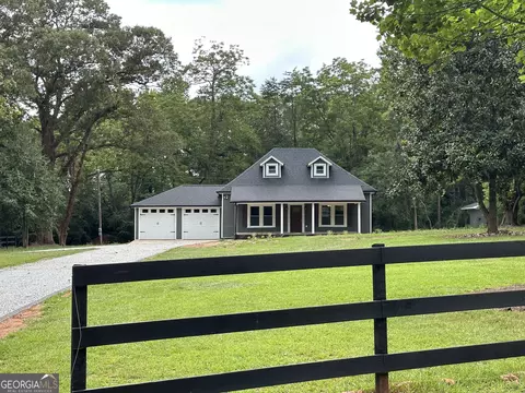 422 Lenox Cir, Griffin, GA 30224