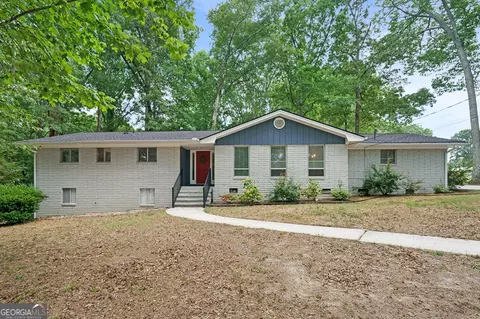 1139 Woodland Cir, Lawrenceville, GA 30043