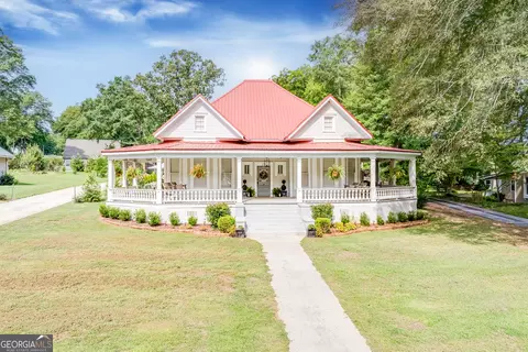 218 Athens St, Jefferson, GA 30549