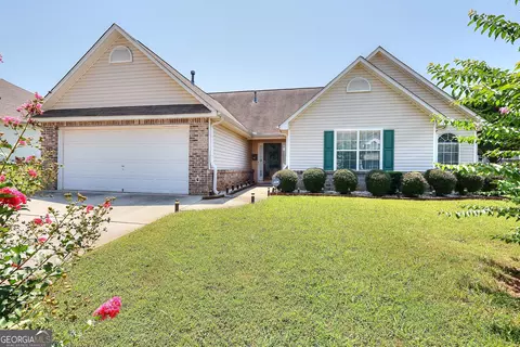 5270 Yellow Pine Dr, Mcdonough, GA 30252