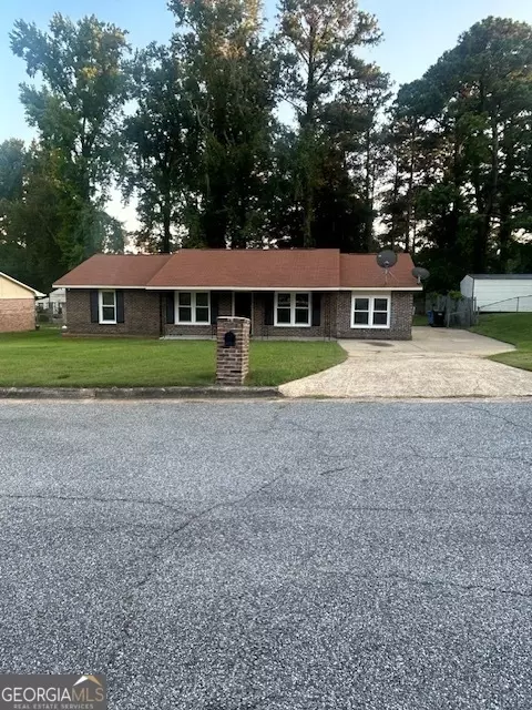 5608 SW Monmouth Dr, Columbus, GA 31906