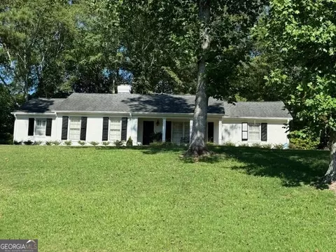 428 Pineview Ter, Lagrange, GA 30240