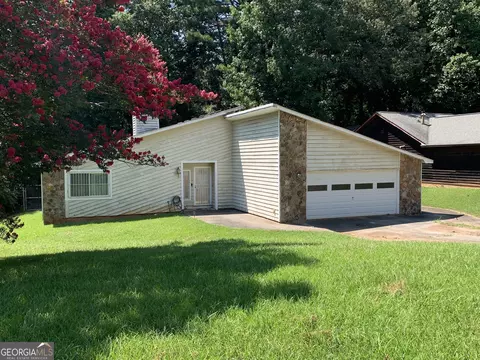 8173 Trace Ct, Riverdale, GA 30274
