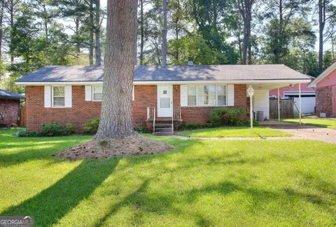 1082 Dove Valley Rd, Decatur, GA 30032