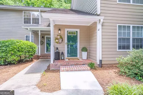 4493 Pineridge Cir, Dunwoody, GA 30338