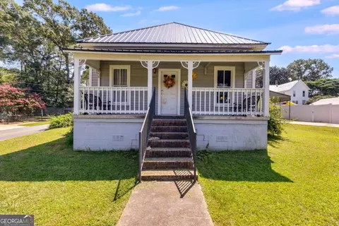 223 Kiker St, Tallapoosa, GA 30176