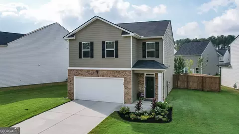 69 Silver Birch Pass, Newnan, GA 30265