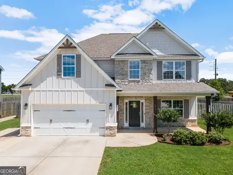 411 Pearl Moss Ln, Kathleen, GA 31047