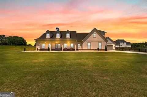 27 Union St, Newnan, GA 30263