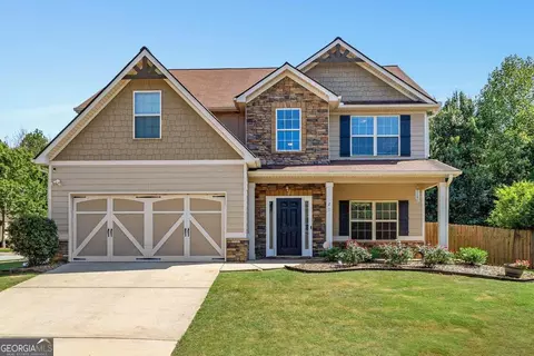 2 Chickapee Ct, Newnan, GA 30263