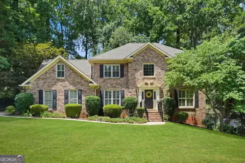 590 Battersea Dr, Lawrenceville, GA 30044