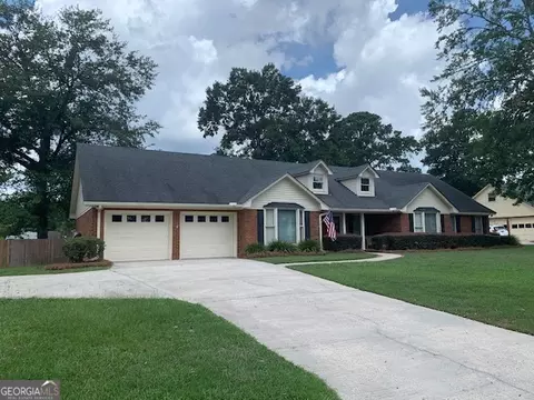 2836 Bud Mckey Cir, Valdosta, GA 31602